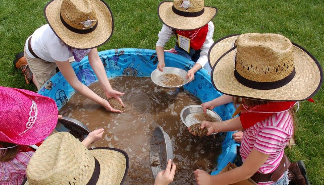 Anniversaire Cow Boy Pour Enfants Top Des Meilleures Idees Momes Net Anniversaire Cow Boy Pour Enfants Top Des Meilleures Idees Momes Net