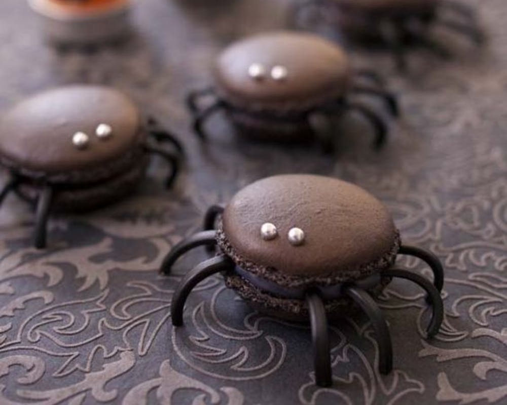 Macaron araignées à la réglisse de Halloweenhttps://www.pinterest.fr/pin/163748136427085536/