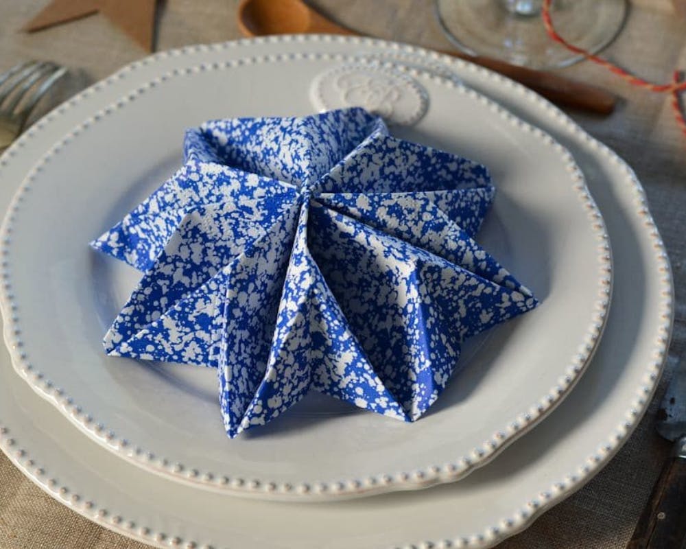 25 Idees De Pliages De Serviettes Pour Noel Paques Momes Net 25 Idees De Pliages De Serviettes Pour Noel Paques Momes Net