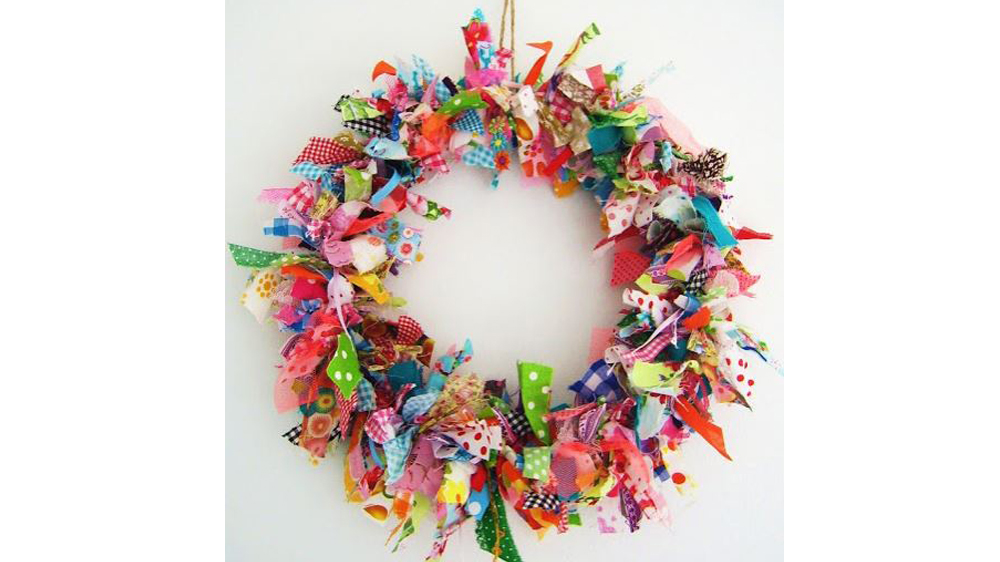 Les 22 Meilleurs Tuto Pour Fabriquer Des Couronnes De Noel Momes Net