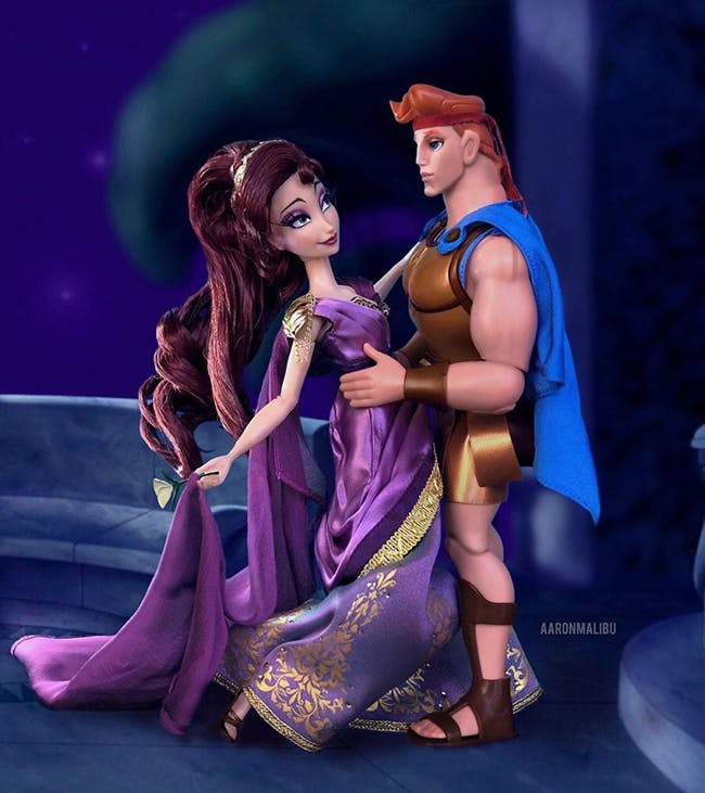 Il Transforme Les Poupees Barbie En Personnages Celebres Momes Net