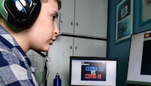 À 9 ans, il crée un jeu virtuel pour détruire le coronavirus
