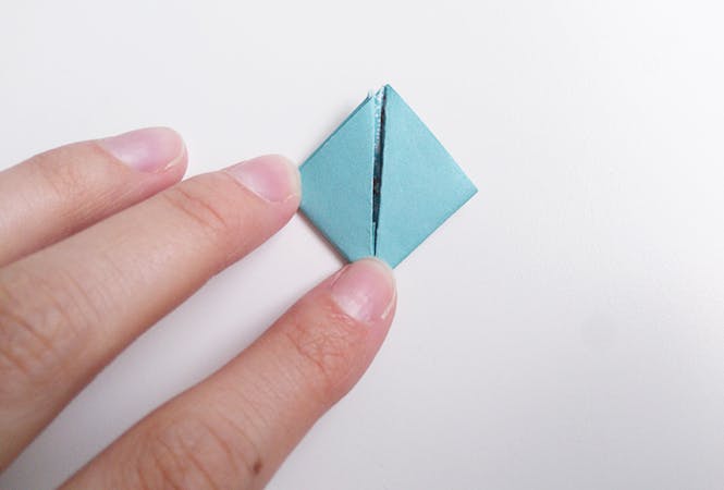 pliage en pas-à-pas d'un bateau en origami