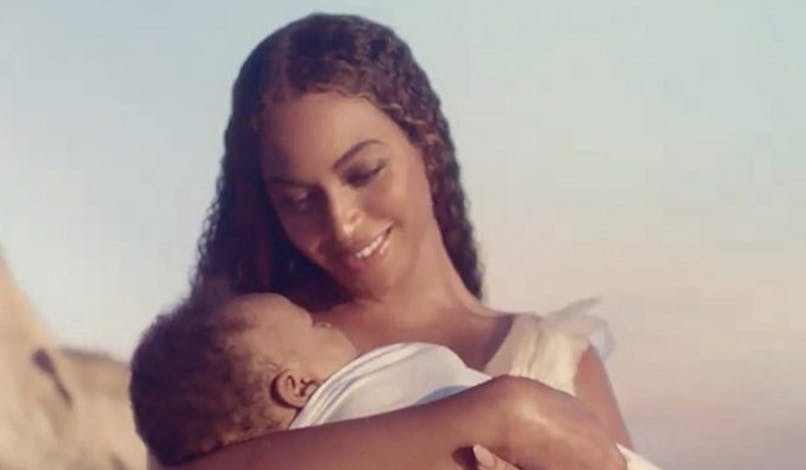 Beyoncé dévoile les premières images de son film "Black is King" pour Disney Plus