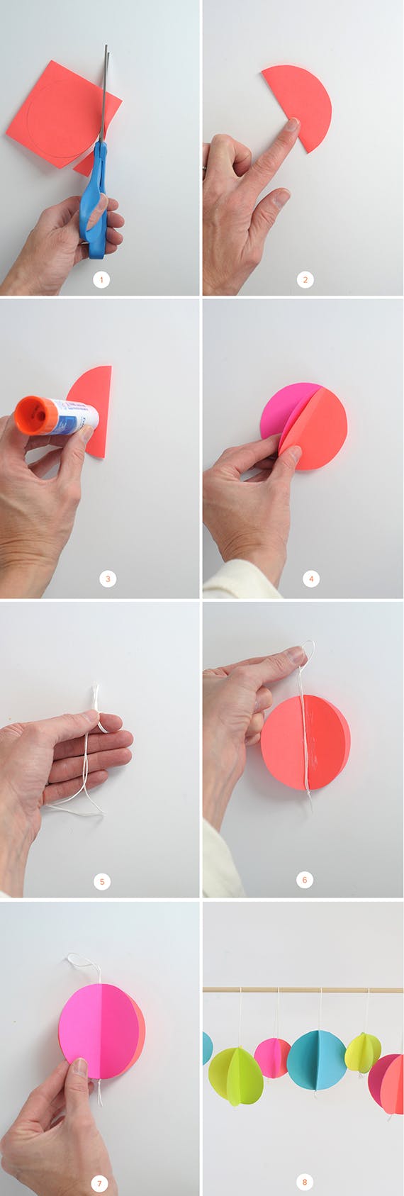Petites boules de Noël en papier | MOMES Petites boules de Noël en papier | MOMES