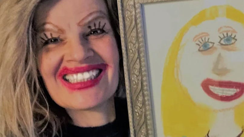 portrait maman dessin fille maquillage selfie humour
      reddit