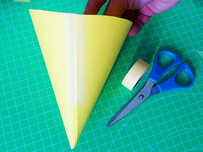 Fabriquer Des Petits Chapeaux De Fete Momes Net Fabriquer Des Petits Chapeaux De Fete Momes Net