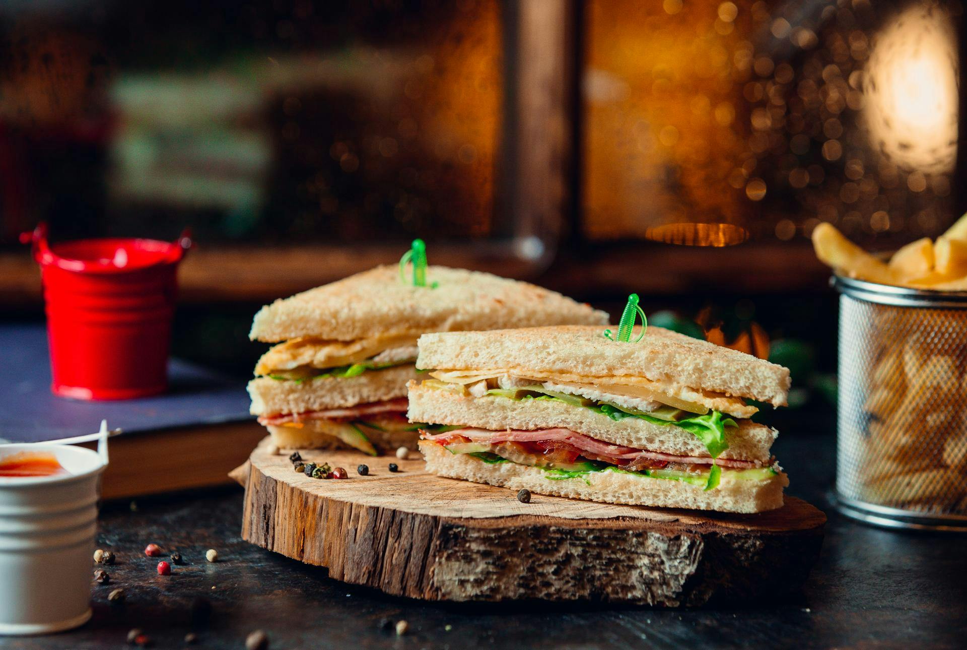 Le club sandwich, une recette facile pour les pique-niques | MOMES