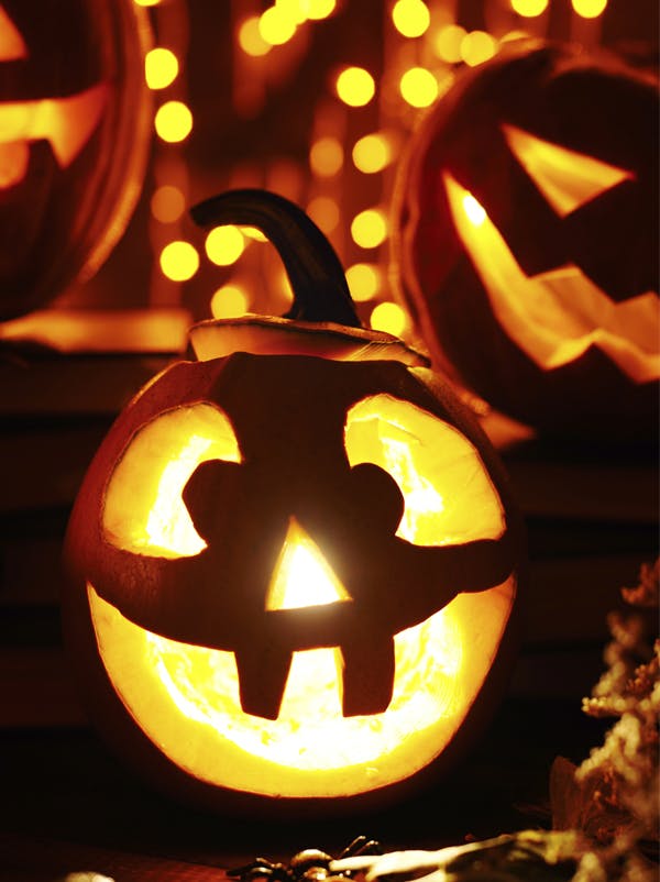 Comment Creuser Une Citouille D Halloween Momes Net Comment Creuser Une Citouille D Halloween Momes Net