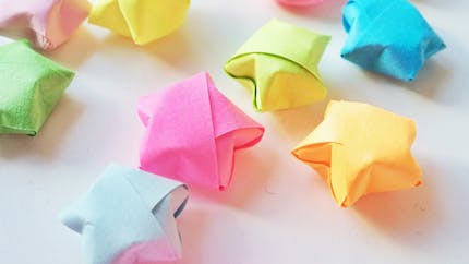 Comment faire des étoiles en origami "Lucky Star"