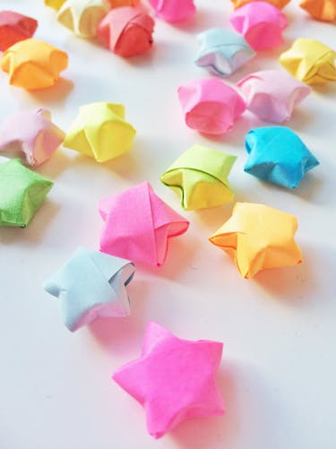 Origami facile : une étoile express : Femme Actuelle Le MAG