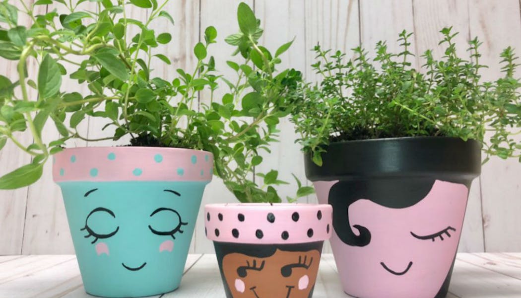 Diy Enfants Relooker Et Creer Des Pots De Fleurs Momes Net Diy Enfants Relooker Et Creer Des Pots De Fleurs Momes Net