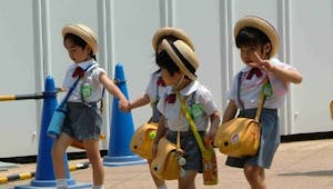 Les p'tits écoliers au Japon