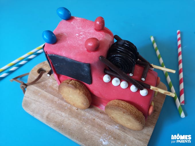 Gateau D Anniversaire Pompier Momes Net Gateau D Anniversaire Pompier Momes Net