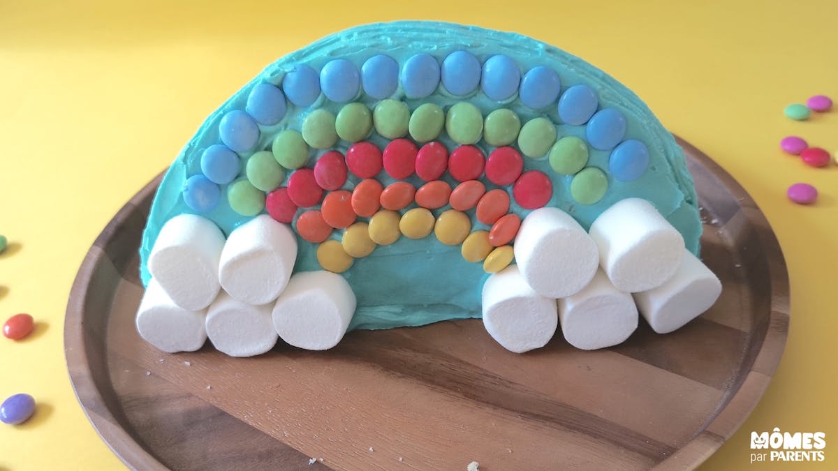 Gateau D Anniversaire Arc En Ciel Momes Net Gateau D Anniversaire Arc En Ciel Momes Net