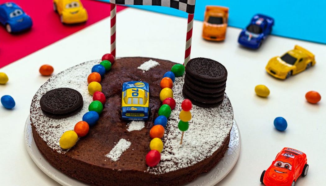 Top Des Gateaux D Anniversaire Bluffants Faits Maison Momes Net Top Des Gateaux D Anniversaire Bluffants Faits Maison Momes Net