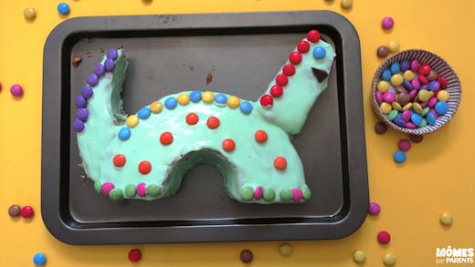 Recette facile : gâteau d'anniversaire dinosaure