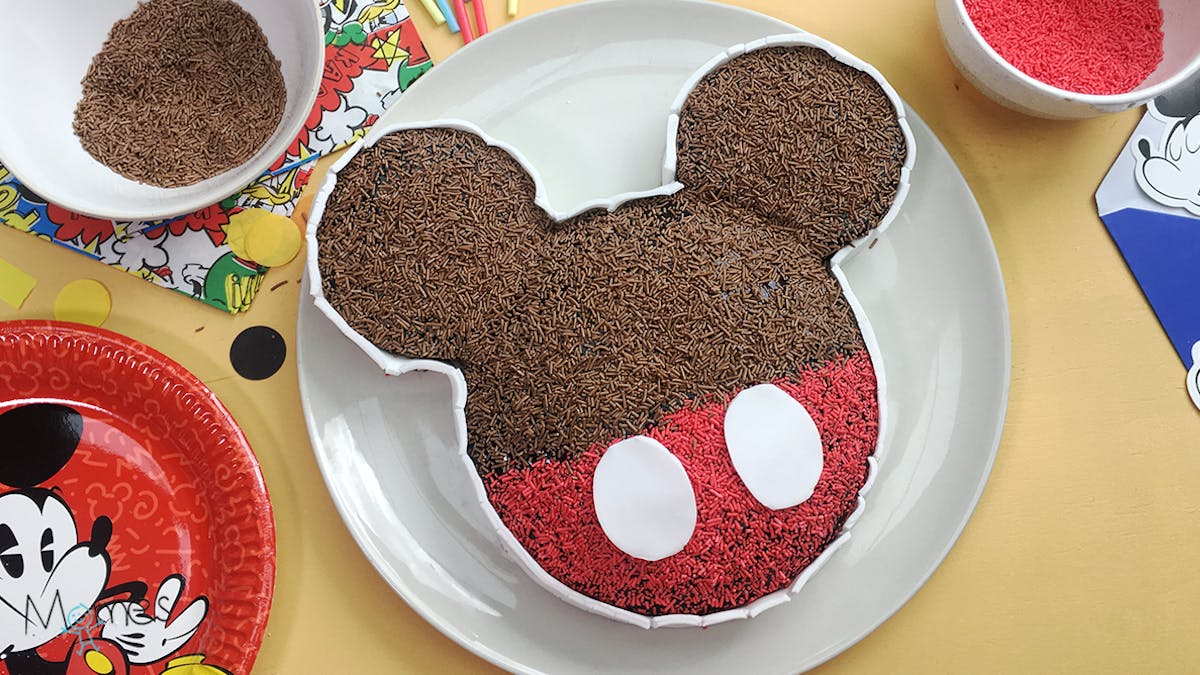 Gâteau d'anniversaire Mickey (sans œuf et produits
      laitier) anniversaire mômes