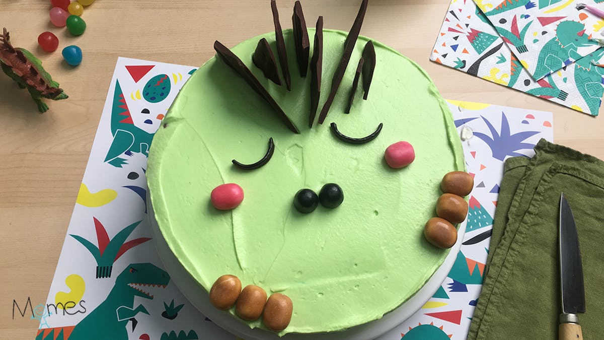 Gateau Dinosaure Anniversaire Momes Net Gateau Dinosaure Anniversaire Momes Net
