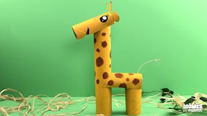Girafe en rouleaux cartonnés
