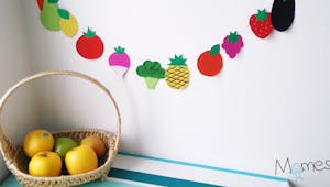 Guirlande de fruits et légumes en papier
