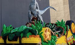 Jurassic World : l'impressionante sculpture de Lego