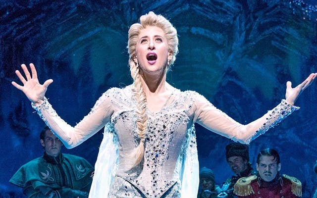 La Reine Des Neiges La Comedie Musicale Momes Net La Reine Des Neiges La Comedie Musicale Momes Net