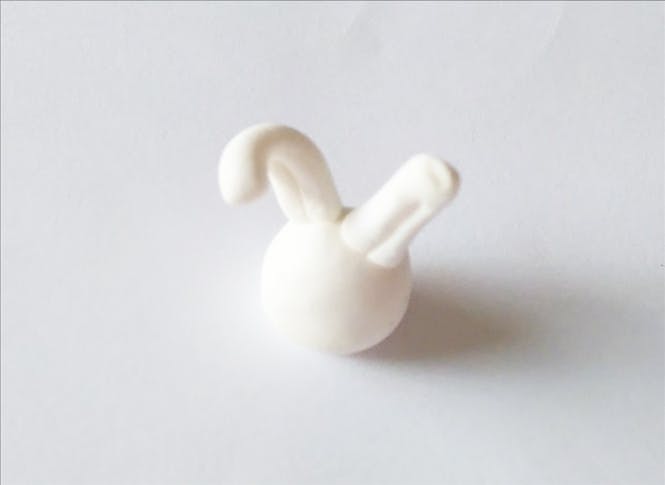 Construction lapin en pâte Fimo blanche