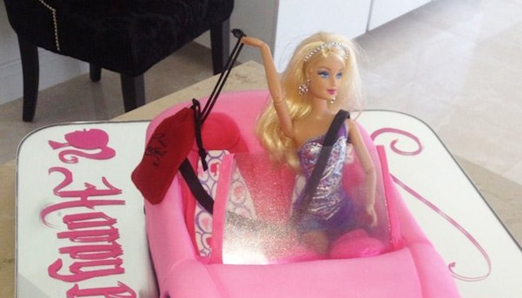 Les Gateaux D Anniversaire Les Plus Fous Momes Net Les Gateaux D Anniversaire Les Plus Fous Momes Net