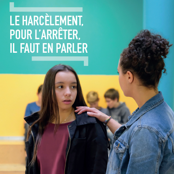 Parents Enseignants Et Eleves Tous Mobilises Contre Le Harcelement Scolaire Momes Net