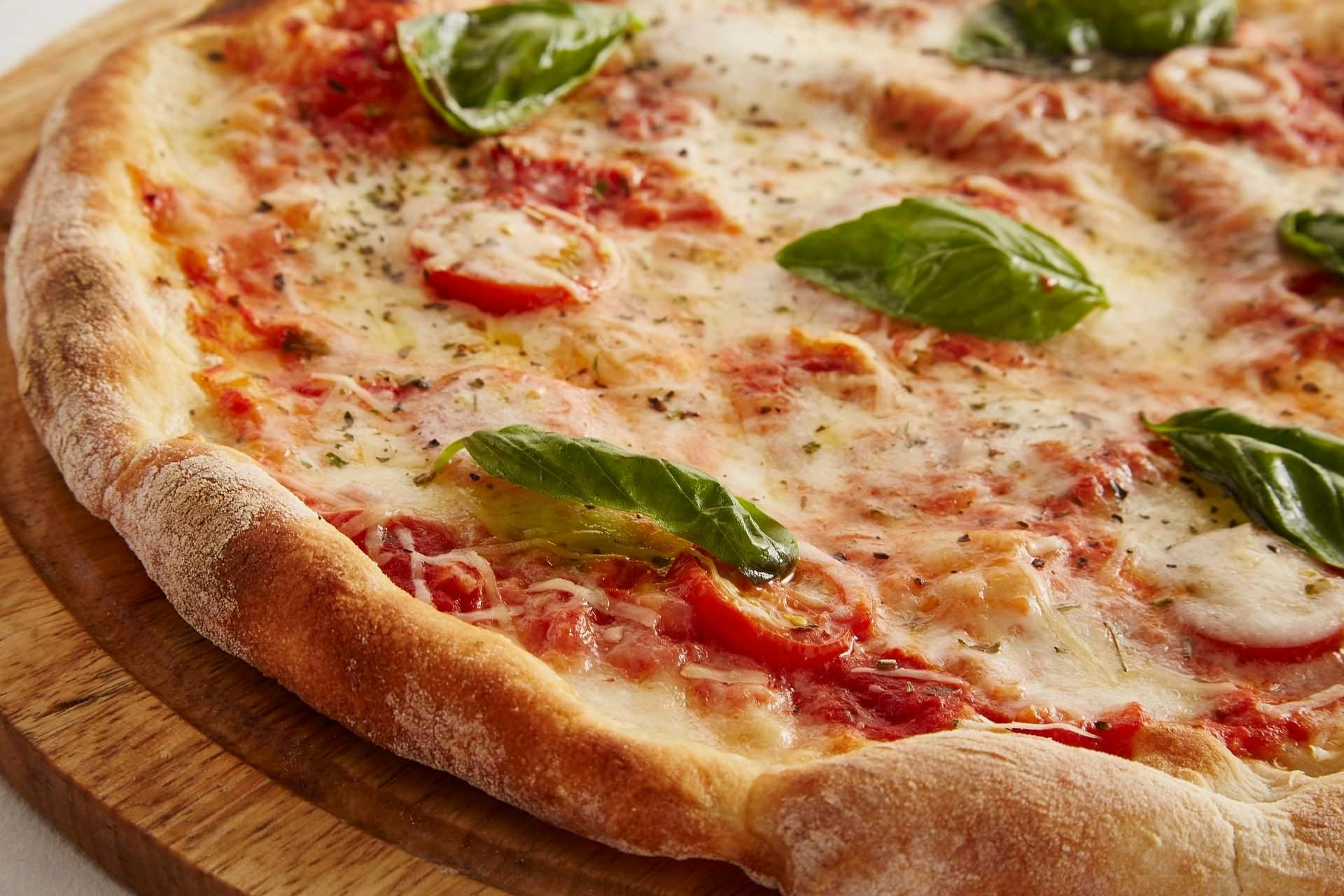 Pizza Aux Poivrons Une Recette Ultra Rapide De Pizza Momes Net