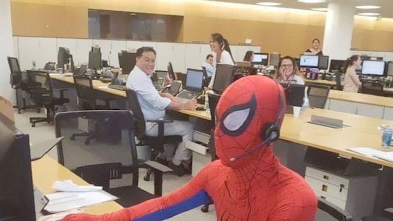 banquier spider-man déguisement dernier jour