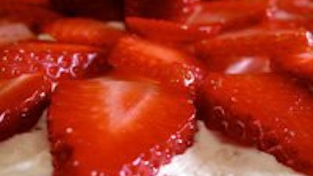 Quatre-quarts avec mousse à l'érable et aux fruits Quatre-quarts avec mousse à l'érable et aux fruits
