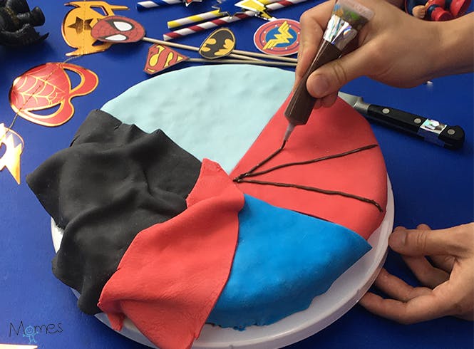 Recette De Gateau Au Chocolat Sans Gluten Pour Un Anniversaire A Theme Super Heros Momes Net Recette De Gateau Au Chocolat Sans Gluten Pour Un Anniversaire A Theme Super Heros Momes Net