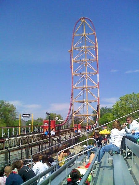 Top thrill dragster