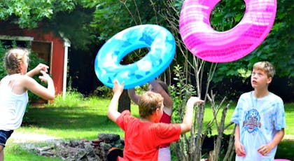 Top 15 Des Jeux Exterieurs A Faire Pendant Un Anniversaire Momes Net Top 15 Des Jeux Exterieurs A Faire Pendant Un Anniversaire Momes Net