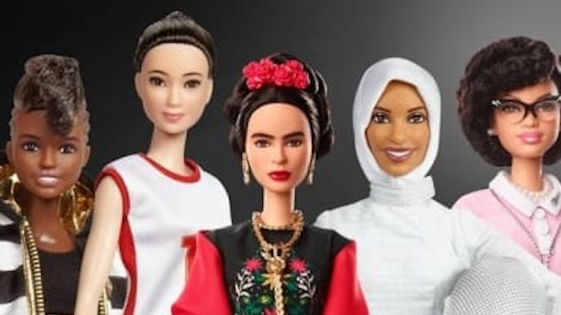 Barbie femme d'exception journée internationale droits
      des femmes