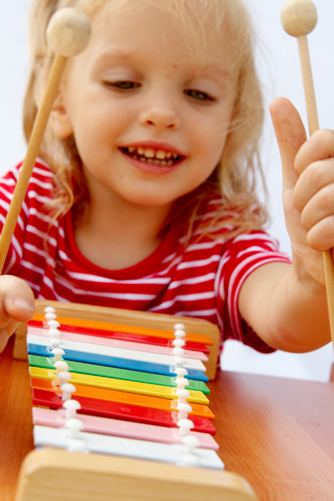 Voici ma main | MOMES