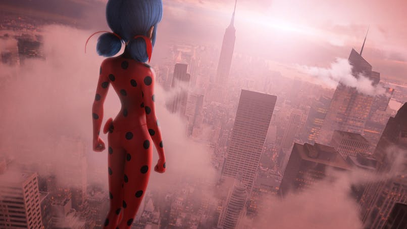 Marinette LadyBug face à New York film Miraculous World: New York les héros réunis