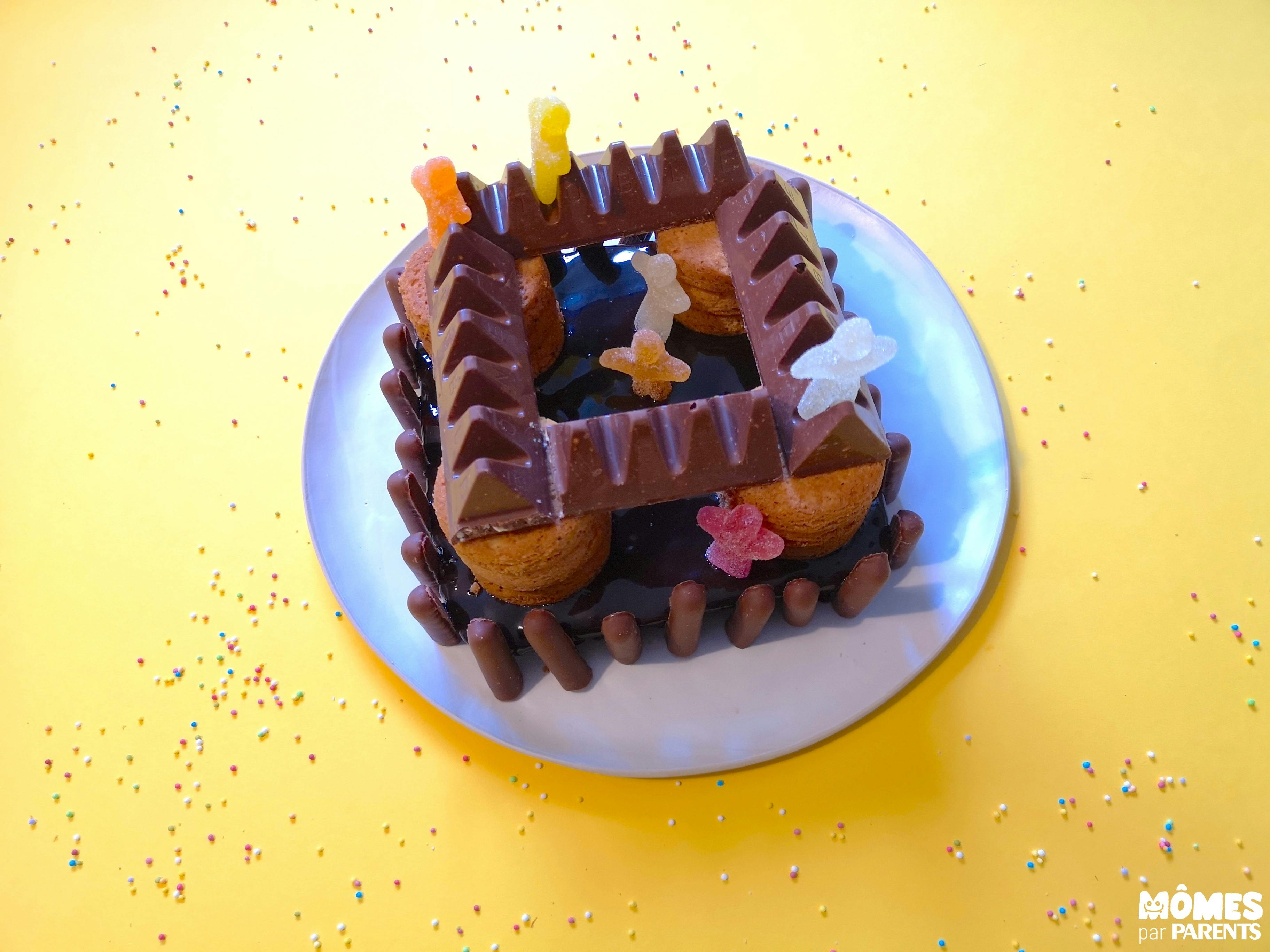 Gâteau pour un anniversaire chevalier à réaliser très facilement