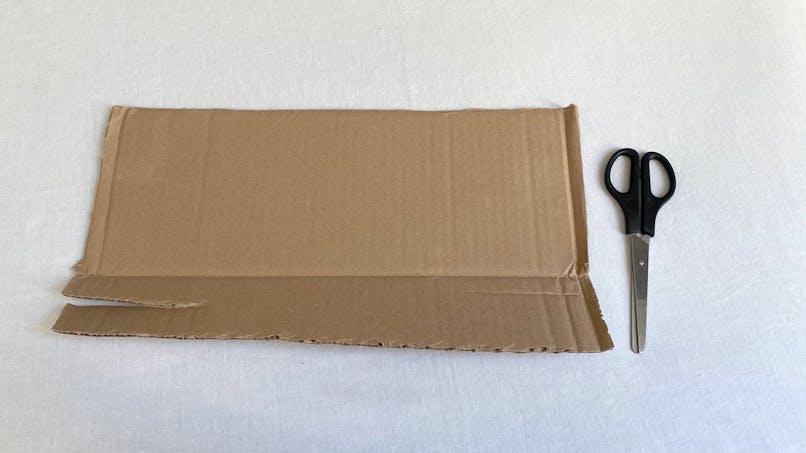 Découper 7 bandes dans le carton