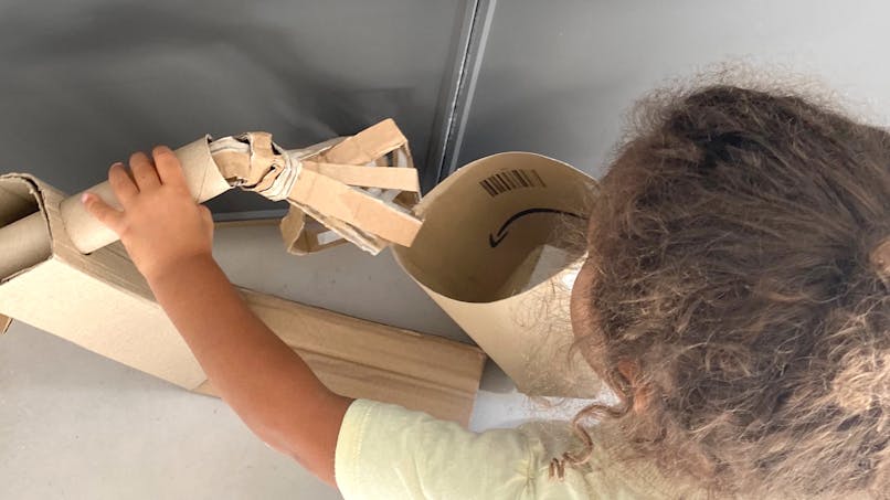 Jouer avec le robot pâtissier