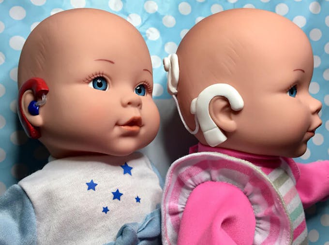 poupées pour enfants handicapés ou problèmes médicaux