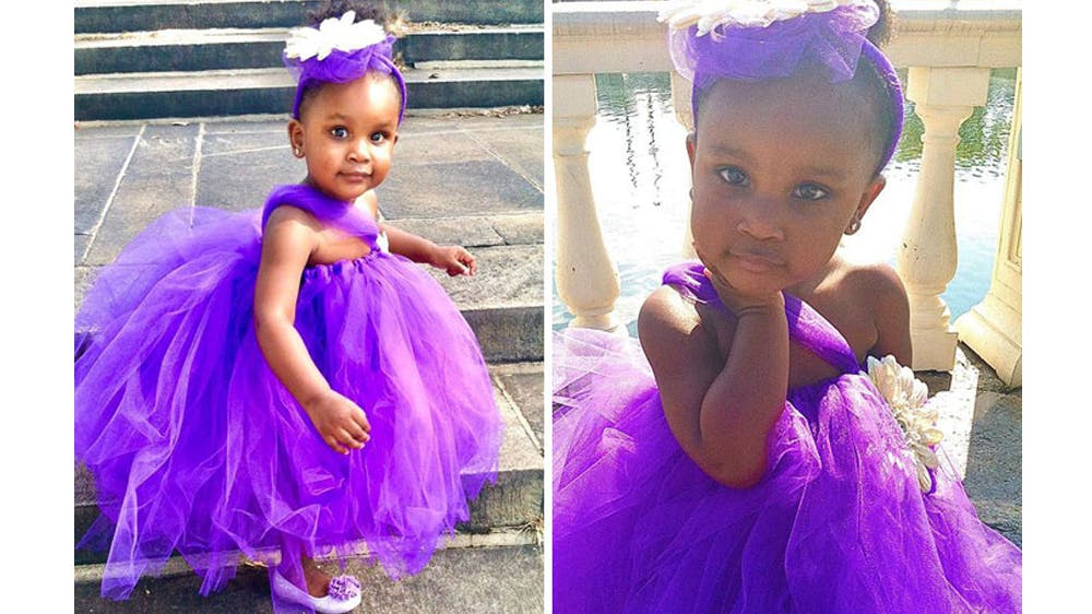 Une tenue violette pour sa fille Ava par Michael Gardner