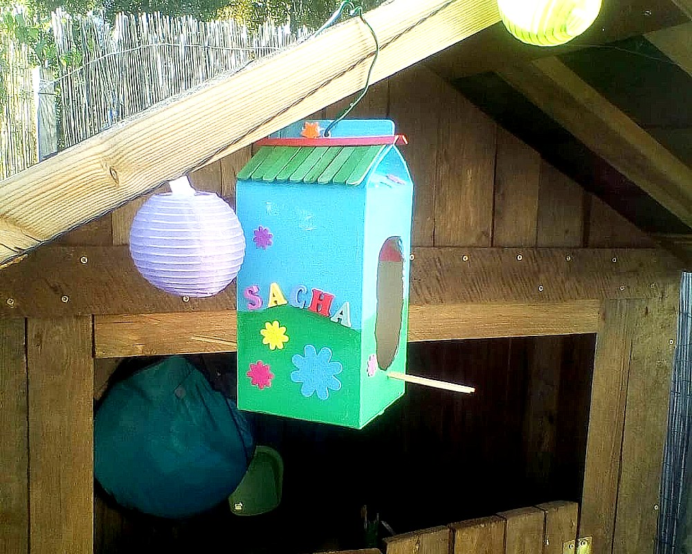 18 bricolages pour enfants avec des briques de lait MOMES — free download