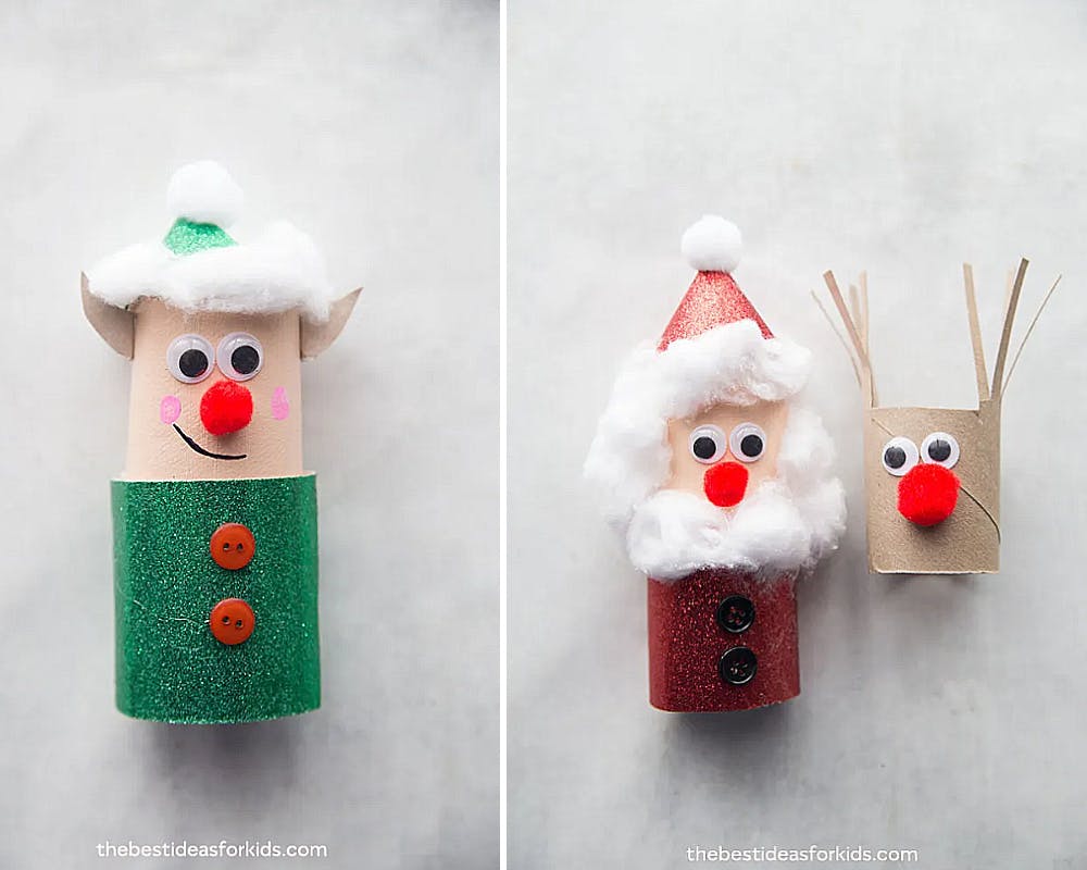 Un Père Noël, un elfe et un renne en papier toilette
