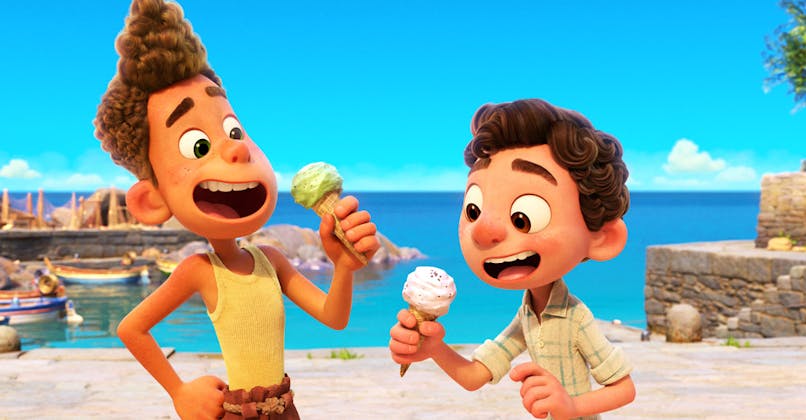 Luca film Disney Pixar Luca et Alberto, les 2 amis qui mangent une glace