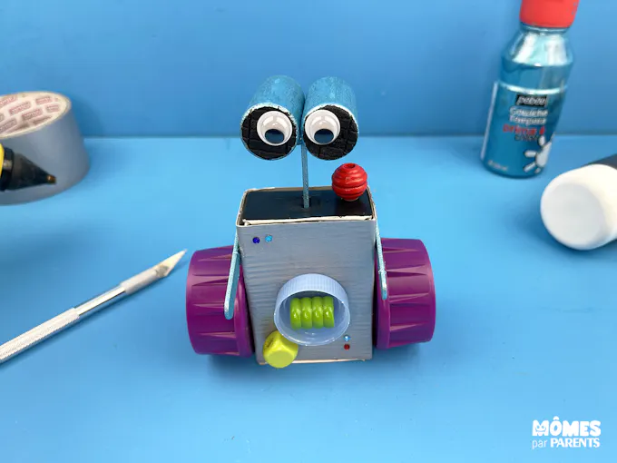 Tutoriel pour fabriquer un robot du futur | MOMES