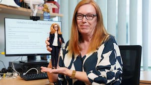 Mattel lance une Barbie à l'effigie d'une vaccinologue