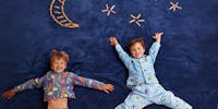 enfants en pyjamas